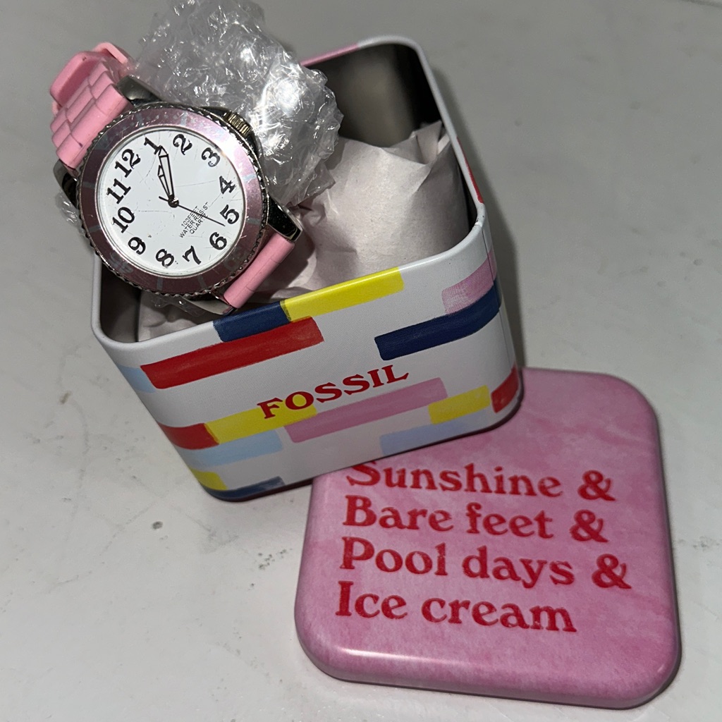 Vintage Pink  Silver Watch Fossil Tin Box